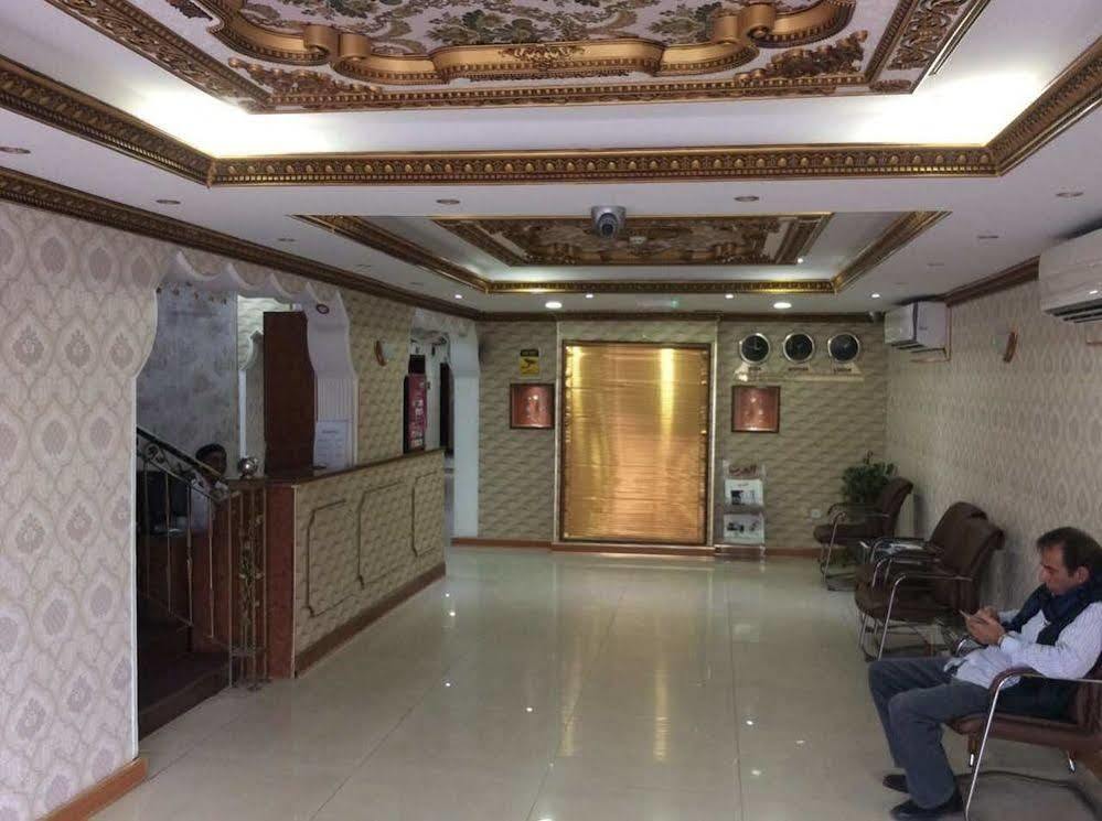 Dana Hotel Doha Bagian luar foto