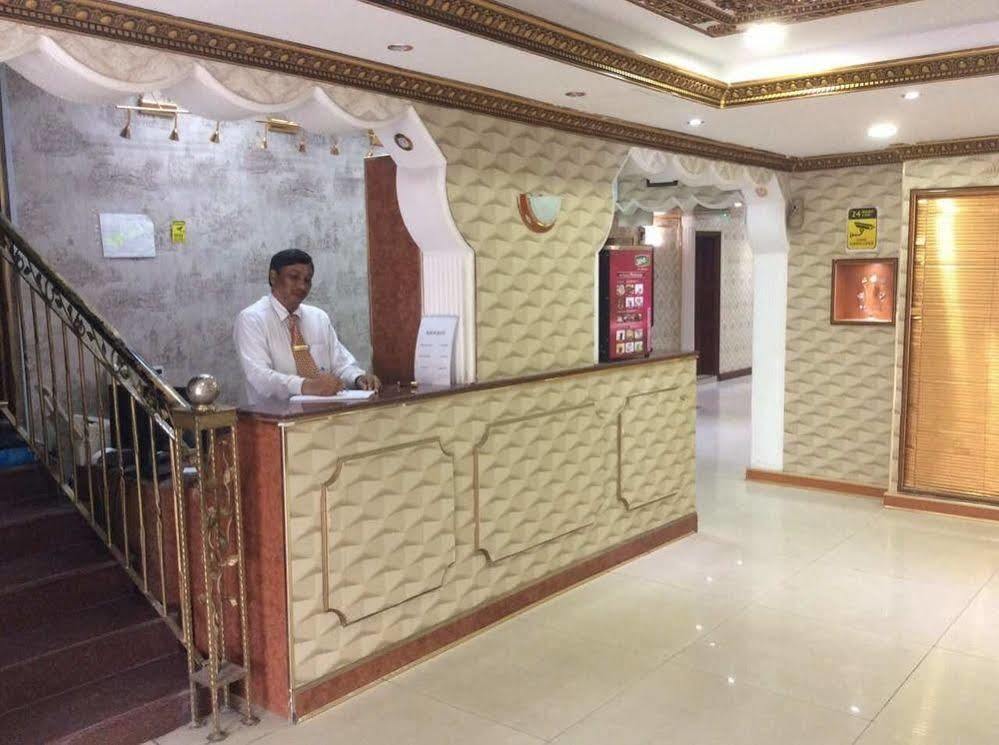 Dana Hotel Doha Bagian luar foto
